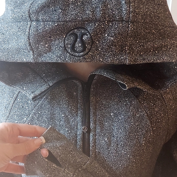 Lululemon Athletica Scuba Light Fleece Full Zip Hoodie - Picture 4 of 9